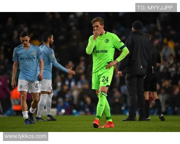 沙尔克04客场大胜!德甲排名冲上第五,冲击欧冠资格赛位置! 沙尔克04客场大胜!德甲排名冲上第五,冲击欧冠资格赛位置!