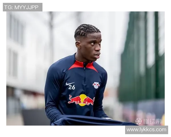 塞维利亚签下法国新秀,刷新转会纪录,开启新篇章 塞维利亚签下法国新秀,刷新转会纪录,开启新篇章